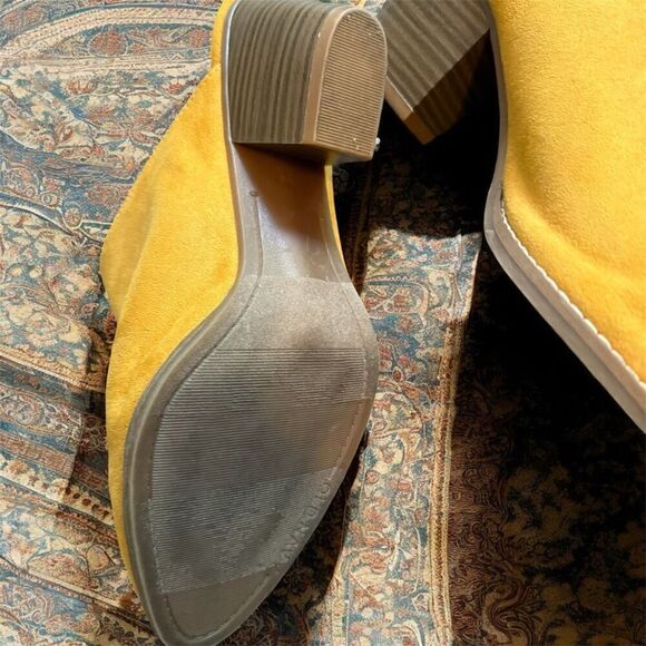 Old Navy Yellow Pointed Toe Mules Slip On 7.5 Faux Suede - Picture 4 of 6